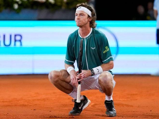 参与更多公 参与更多公