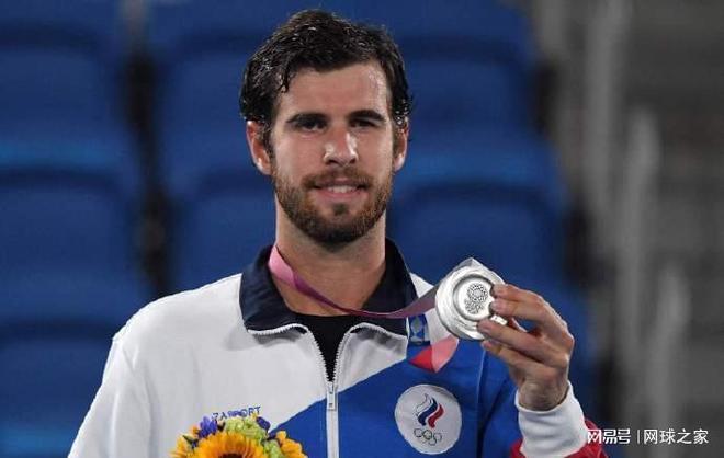 米兰携手至 米兰携手至