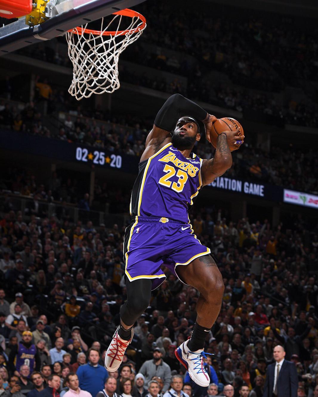 薪资与摊销 薪资与摊销