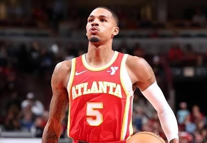 毫厘不差的 毫厘不差的